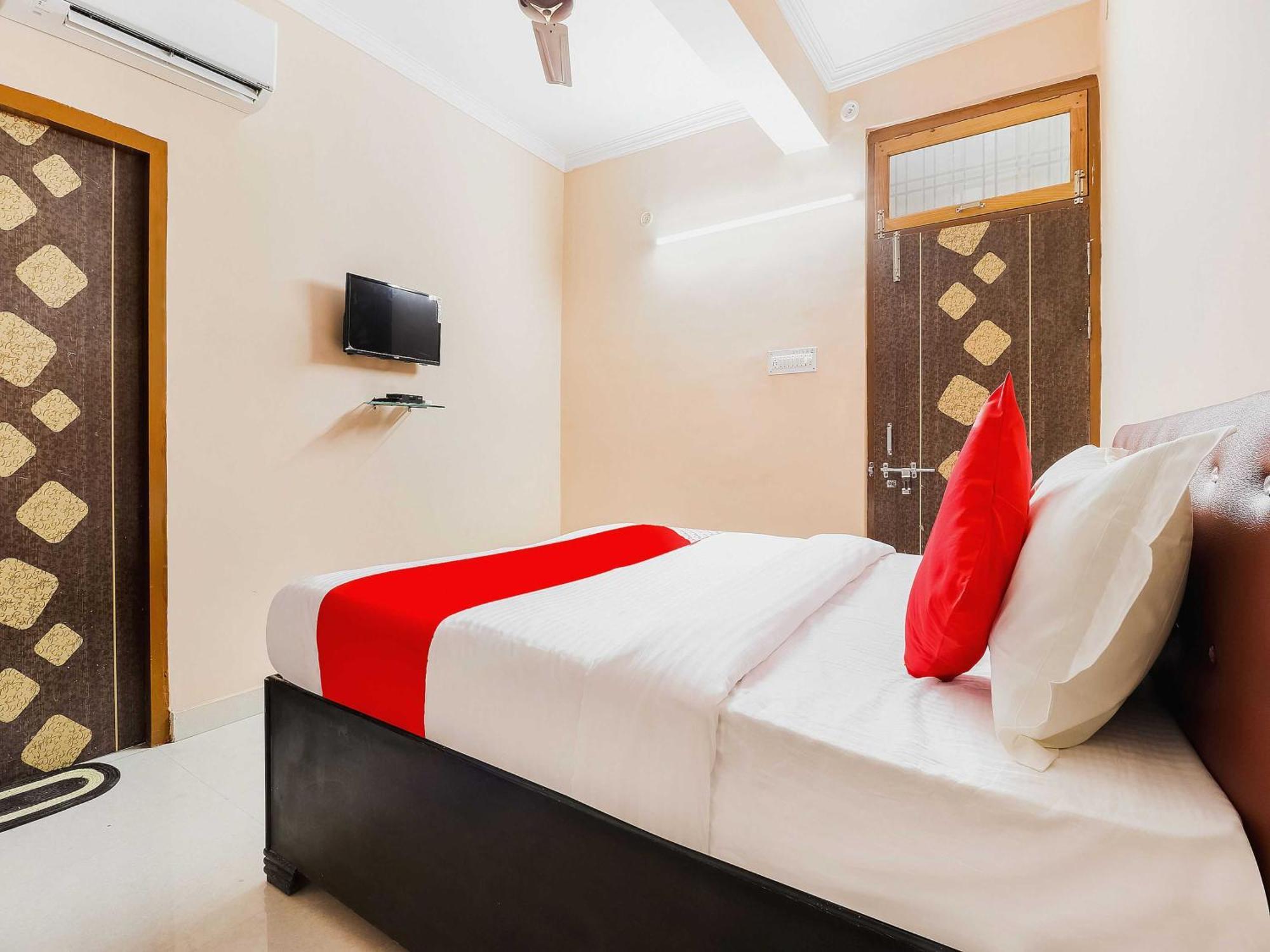 Bhauli Hotel O Kalawati Palace מראה חיצוני תמונה