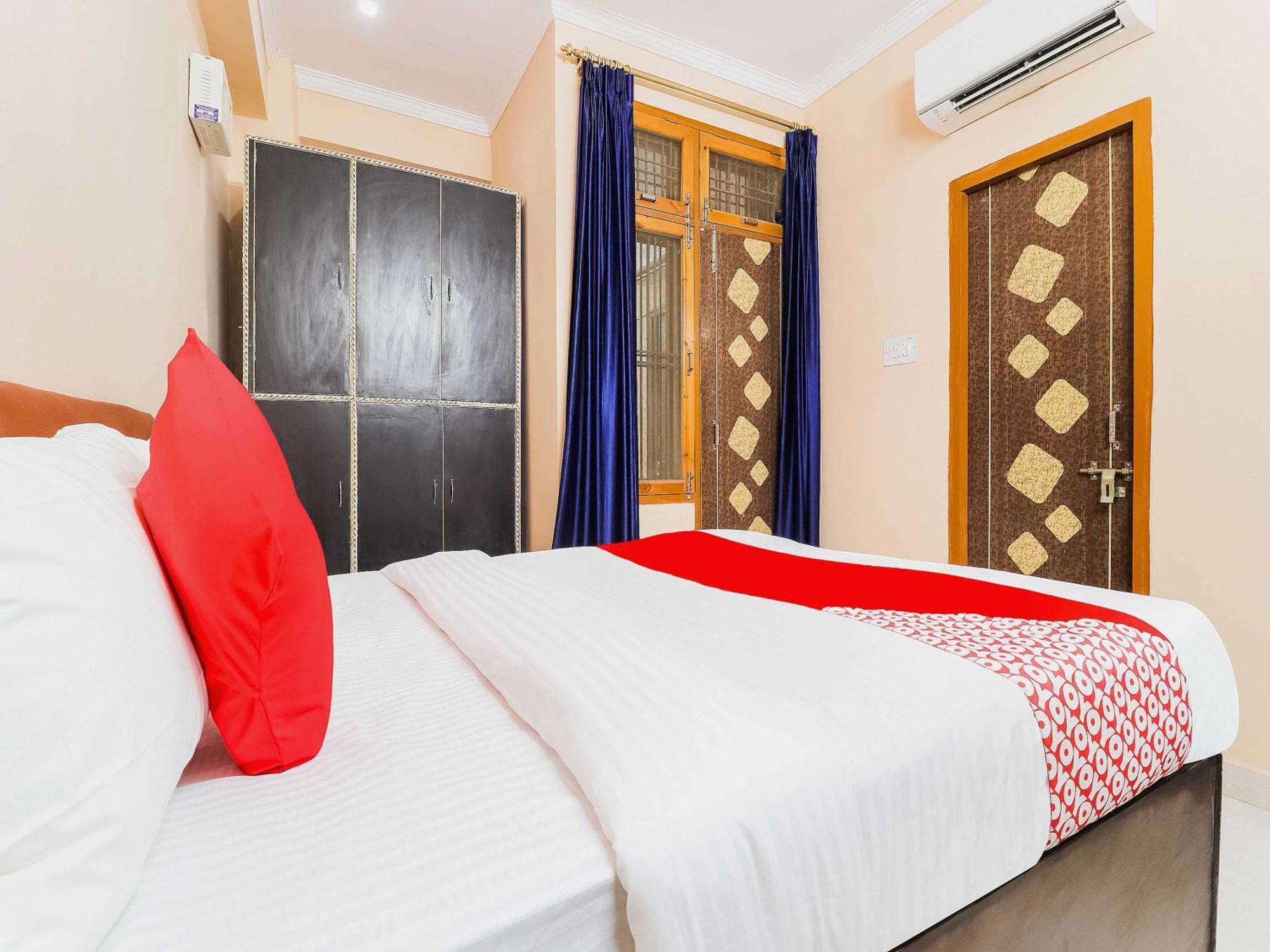 Bhauli Hotel O Kalawati Palace מראה חיצוני תמונה