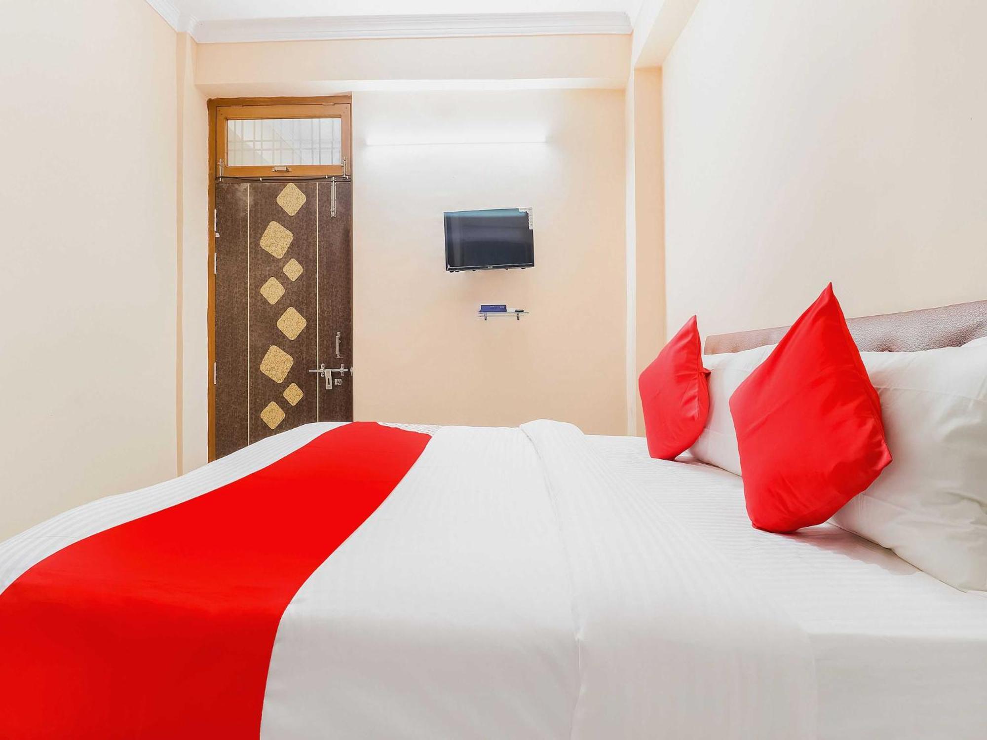 Bhauli Hotel O Kalawati Palace מראה חיצוני תמונה