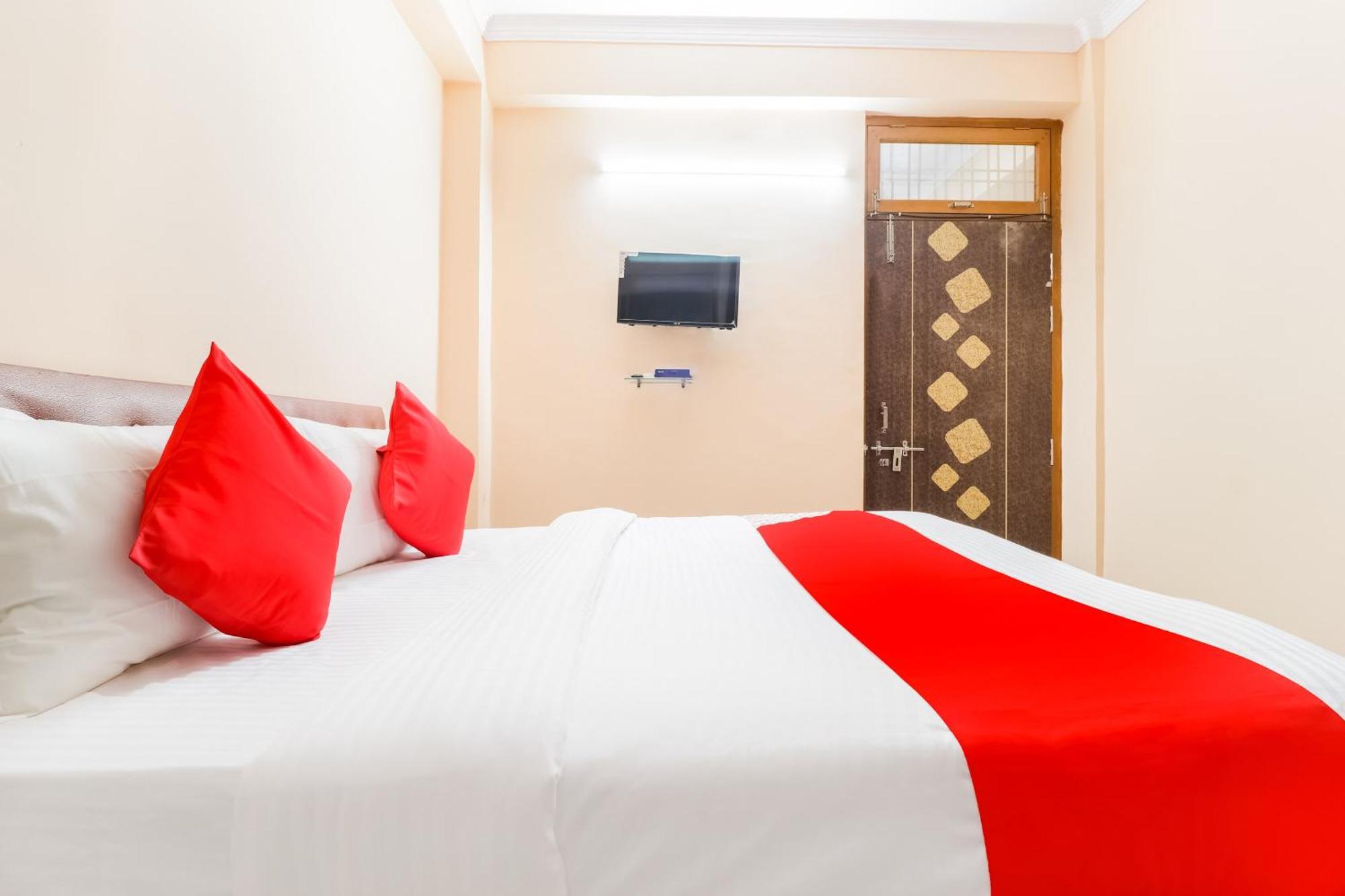 Bhauli Hotel O Kalawati Palace מראה חיצוני תמונה