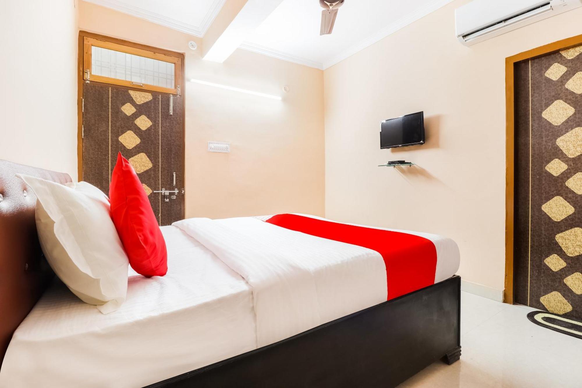 Bhauli Hotel O Kalawati Palace מראה חיצוני תמונה