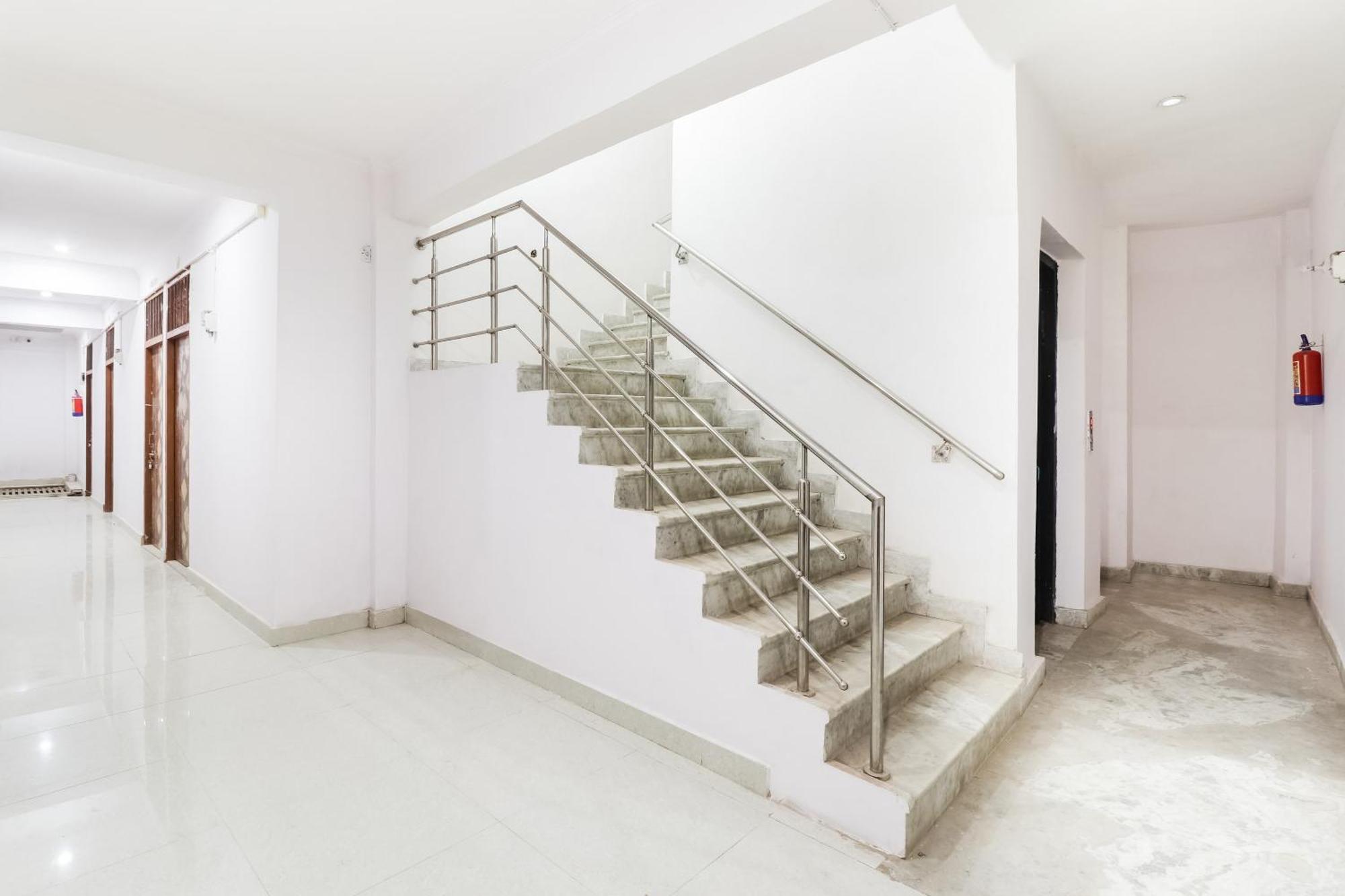 Bhauli Hotel O Kalawati Palace מראה חיצוני תמונה